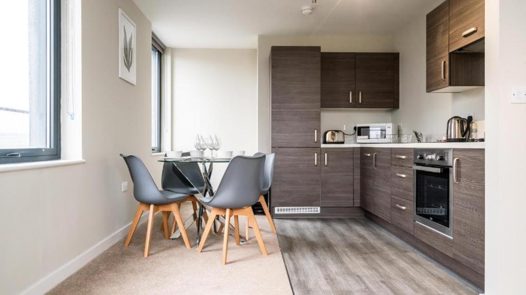 Adelphi Wharf Luxury Apartments マンチェスター エクステリア 写真